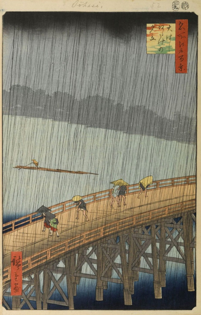 Estampa de un día de lluvia sobre el puente refugiados bajo sus paraguas
